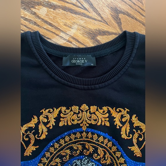 GEORGE V PARIS Men's Black Crewneck Sweater with Gold and Blue Accents - Picture 4 of 10